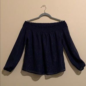 Blue simmering blouse